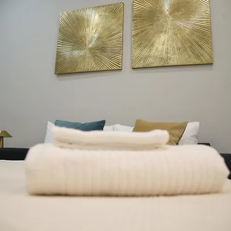 Emma And Livia's Vatican 1 * Rzym