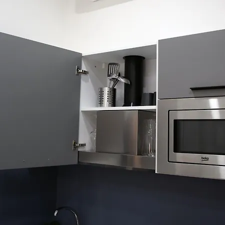 Emma And Livia's Vatican 1 Apartament *