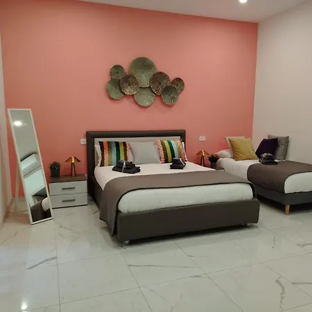 Emma And Livia's Vatican 1 Roma